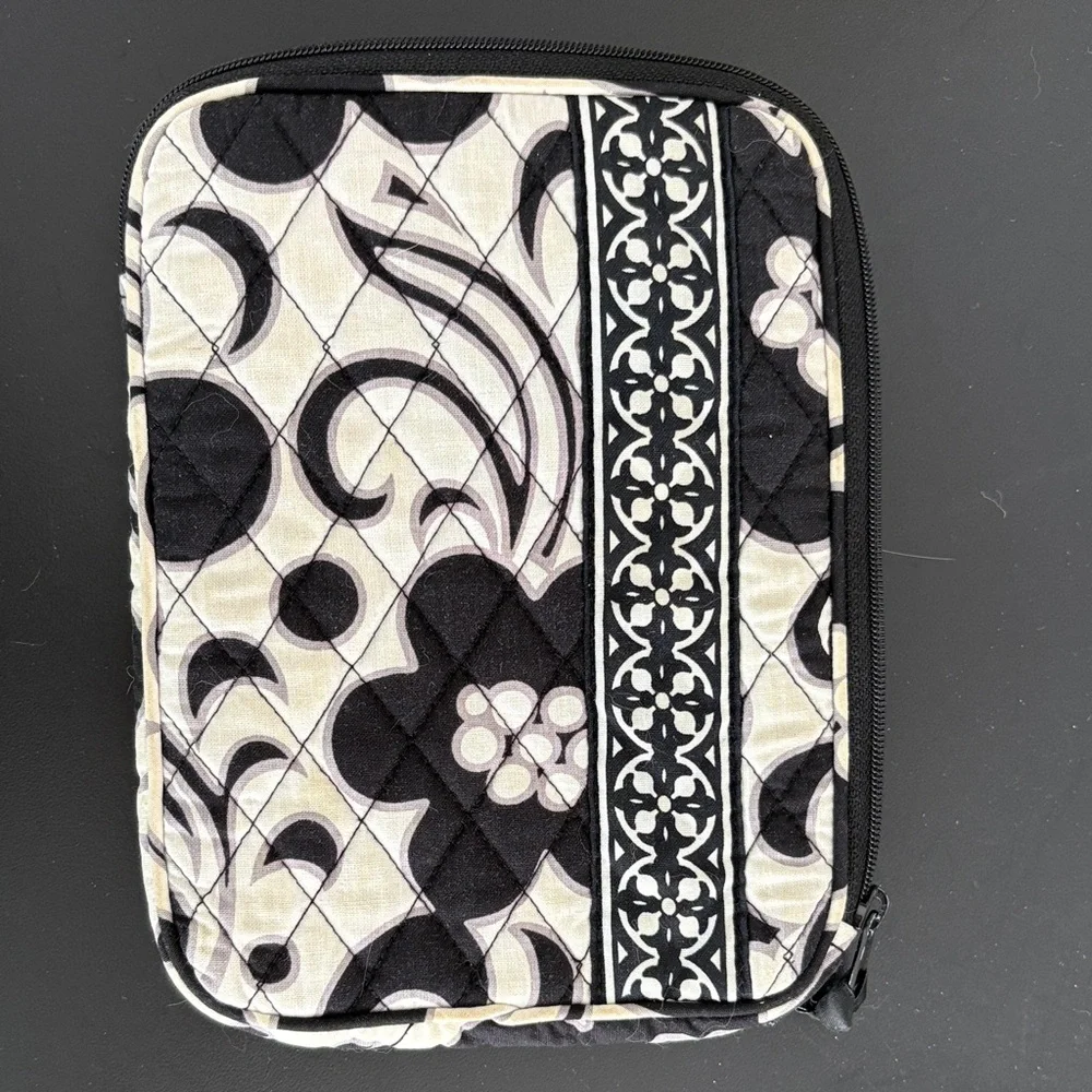 Vera Bradley Black and Cream Tablet Sleeve